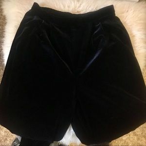 AGB Black Velvet Pants ~ Super comfy and cute!